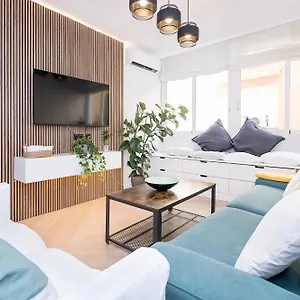 https://apt-exclusive-centre.1costadelsol.com